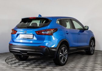 Подержанный автомобиль Nissan Qashqai 2020 года (5 фото)