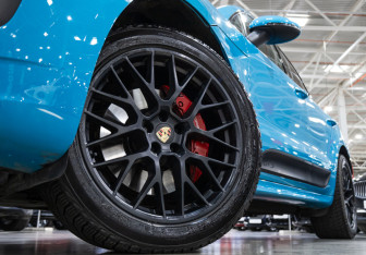 Подержанный автомобиль Porsche Macan 2016 года (3 фото)