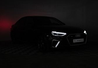Подержанный автомобиль Audi A4 Sedan 2021 года (32 фото)