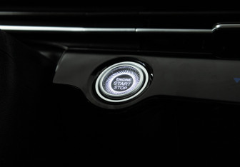 Подержанный автомобиль Omoda C5 2023 года (21 фото)