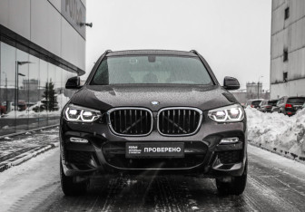 Подержанный автомобиль BMW X3 2018 года (3 фото)