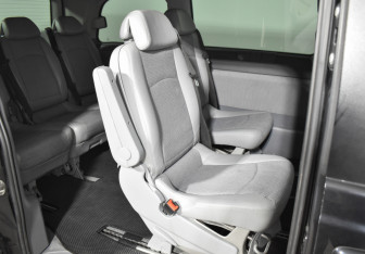 Подержанный автомобиль Mercedes-Benz Viano 2007 года (12 фото)