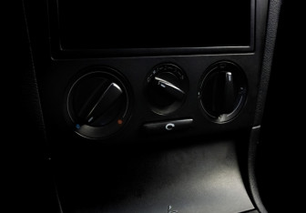 Подержанный автомобиль Skoda Octavia Liftback 2006 года (11 фото)