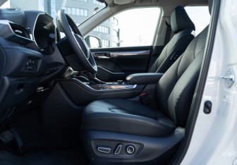 Новый Toyota Highlander 2025 (9 фото)