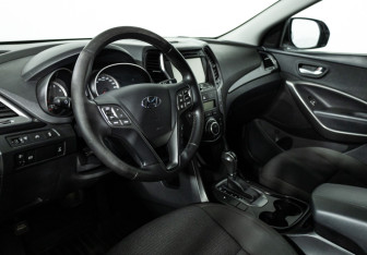 Подержанный автомобиль Hyundai Santa Fe 2014 года (11 фото)
