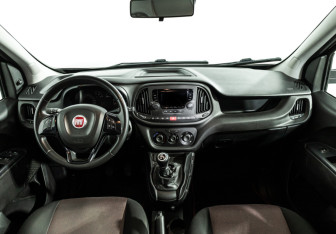 Подержанный автомобиль Fiat Doblo 2020 года (13 фото)