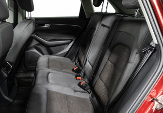 Подержанный автомобиль Audi Q5 2011 года (10 фото)