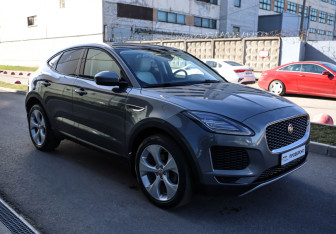 Подержанный автомобиль Jaguar E-Pace 2019 года (3 фото)