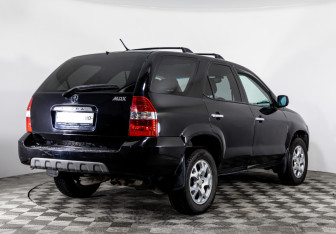 Подержанный автомобиль Acura MDX 2002 года (5 фото)