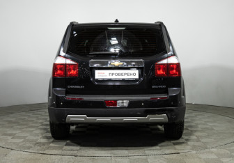 Подержанный автомобиль Chevrolet Orlando 2014 года (6 фото)