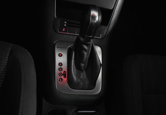 Подержанный автомобиль Volkswagen Tiguan 2012 года (16 фото)