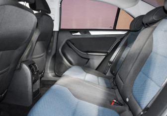 Подержанный автомобиль Volkswagen Jetta Sedan 2013 года (12 фото)