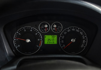 Подержанный автомобиль Ford Fusion 2007 года (11 фото)