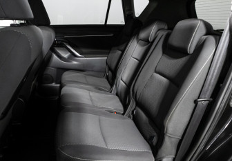 Подержанный автомобиль Toyota Verso 2013 года (10 фото)