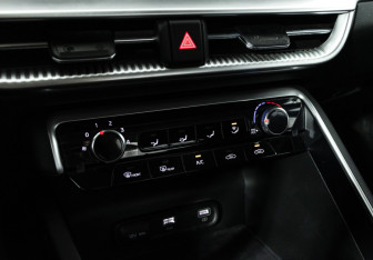 Подержанный автомобиль Kia K5 2020 года (18 фото)