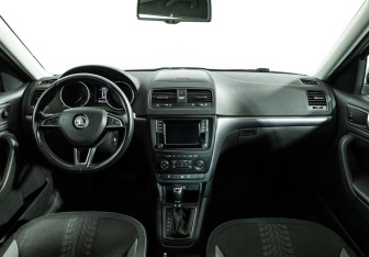 Подержанный автомобиль Skoda Yeti 2015 года (13 фото)