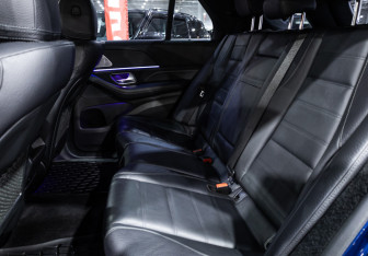 Подержанный автомобиль Mercedes-Benz GLE 2019 года (18 фото)