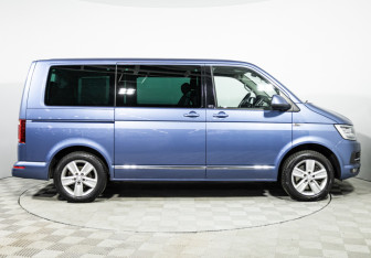 Подержанный автомобиль Volkswagen Multivan 2016 года (4 фото)