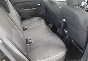 Подержанный автомобиль Renault Sandero 2020 года (13 фото)