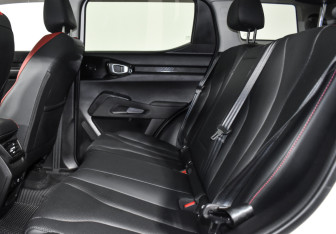 Подержанный автомобиль Haval H3 2024 года (10 фото)