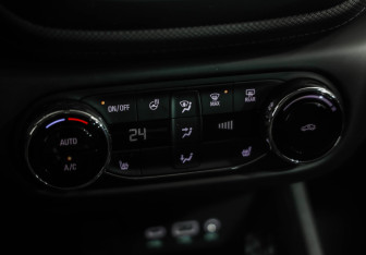 Подержанный автомобиль Chevrolet TrailBlazer 2021 года (16 фото)