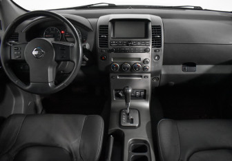 Подержанный автомобиль Nissan Pathfinder 2007 года (19 фото)