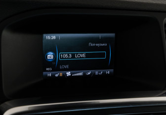 Подержанный автомобиль Volvo S60 2010 года (13 фото)