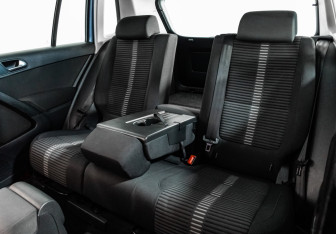 Подержанный автомобиль Volkswagen Tiguan 2011 года (14 фото)