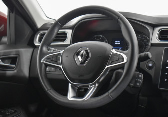 Подержанный автомобиль Renault Arkana 2020 года (14 фото)