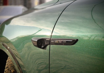 Подержанный автомобиль Voyah Free 2023 года (12 фото)