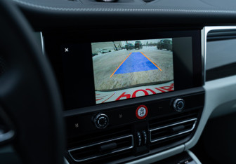 Новый Porsche Macan 2025 (21 фото)