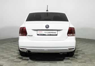 Подержанный автомобиль Volkswagen Polo Sedan 2019 года (6 фото)