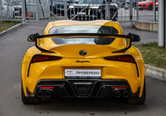 Подержанный автомобиль Toyota Supra 2022 года (9 фото)