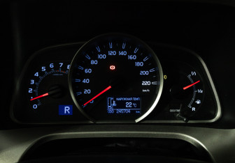 Подержанный автомобиль Toyota RAV4 2014 года (12 фото)