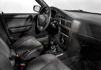 Подержанный автомобиль Daewoo Nexia Sedan 2012 года (13 фото)