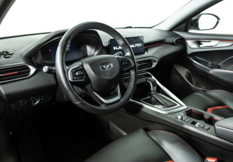 Подержанный автомобиль Kaiyi E5 2023 года (10 фото)