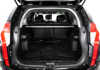 Подержанный автомобиль Mitsubishi Pajero Sport 2017 года (21 фото)