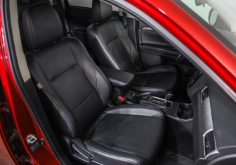 Подержанный автомобиль Mitsubishi Outlander 2014 года (26 фото)