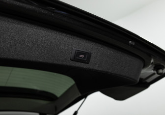 Подержанный автомобиль Audi Q5 2014 года (18 фото)
