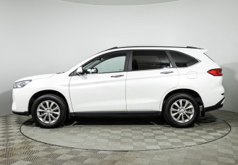 Подержанный автомобиль Haval M6 2023 года (8 фото)