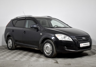 Подержанный автомобиль Kia Ceed Wagon 2007 года (3 фото)