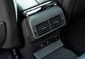 Новый Land Rover Range Rover Velar 2025 (14 фото)