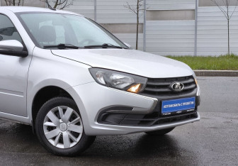 Подержанный автомобиль LADA (ВАЗ) Granta Liftback 2023 года (9 фото)