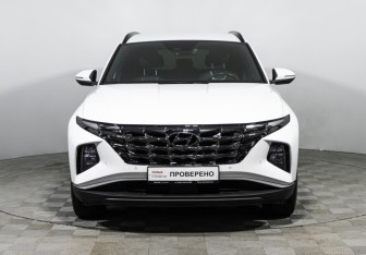Подержанный автомобиль Hyundai Tucson 2022 года (2 фото)