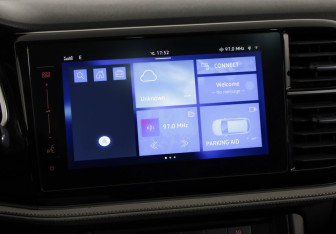 Подержанный автомобиль Jetta VS7 2023 года (14 фото)