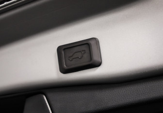 Подержанный автомобиль Toyota RAV4 2020 года (28 фото)