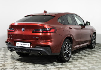 Подержанный автомобиль BMW X4 2018 года (5 фото)