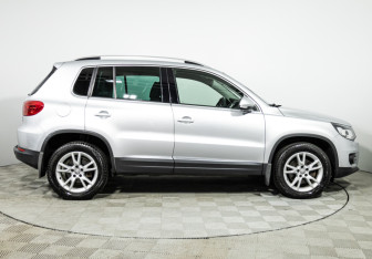 Подержанный автомобиль Volkswagen Tiguan 2013 года (4 фото)