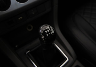 Подержанный автомобиль Ford Focus Wagon 2005 года (14 фото)