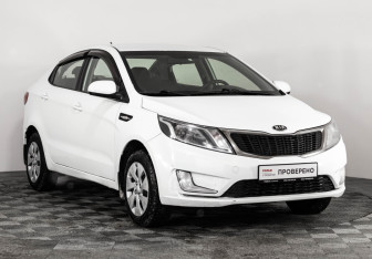 Подержанный автомобиль Kia Rio Sedan 2013 года (3 фото)